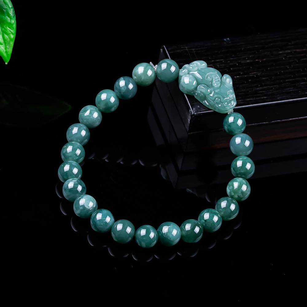 Natural Burmese Jadeite Pixiu  - đánh giá và giá Woman Accessory